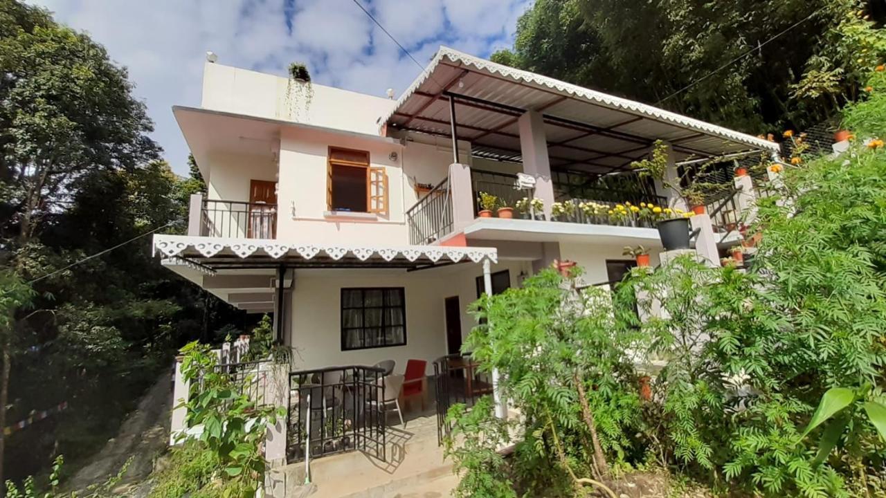 Tenam Garden Homestay Kalimpong Bagian luar foto